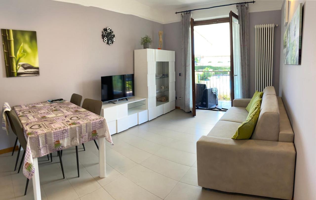 Moro Nest Apartment Monvalle Bagian luar foto